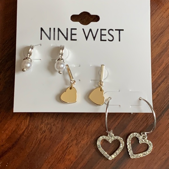 NWT Nine West two tone set of 3 pairs of earrings - Picture 1 of 5